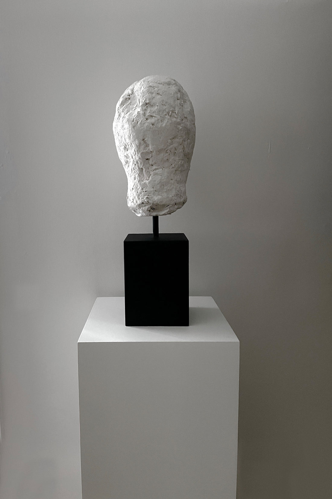 An art pedestal is the perfect gift